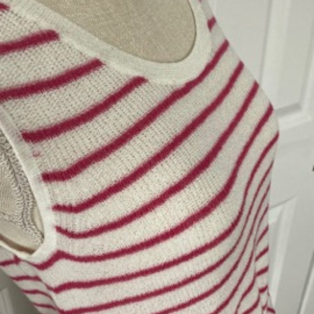 Splendid Knot Front Knit Top - Picture 2 of 8